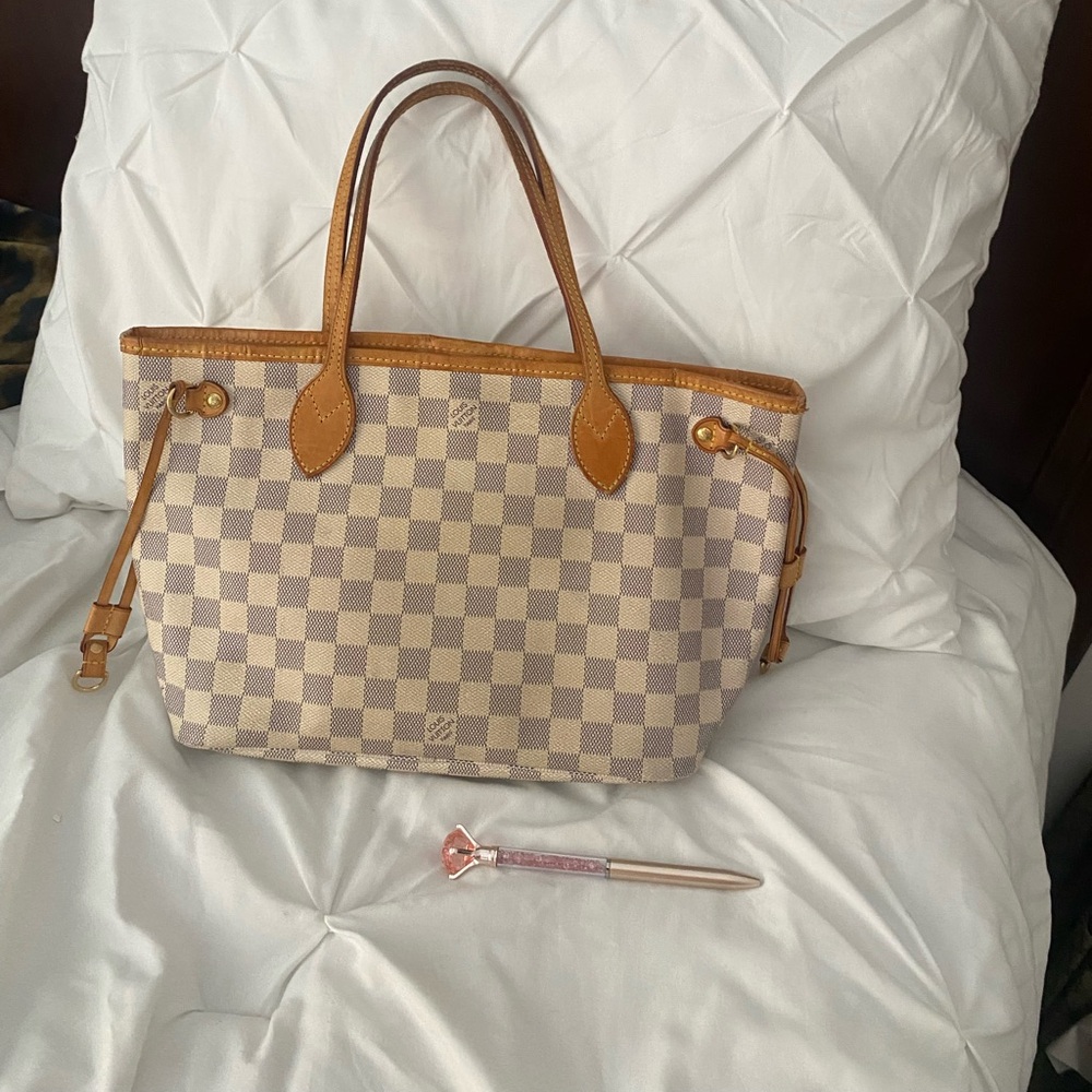 Louis Vuitton Damier Azur MM Bag Pre Loved